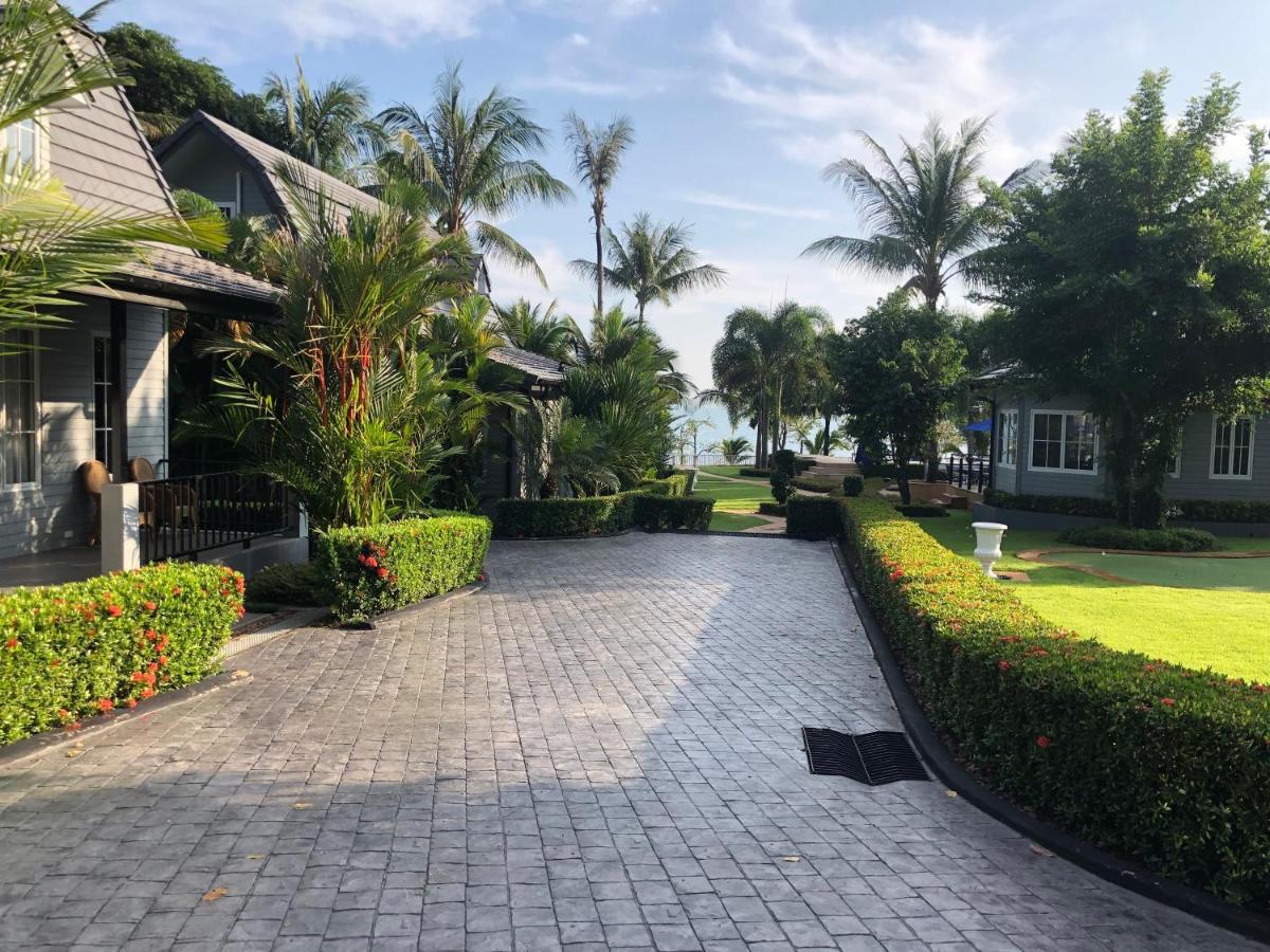 Crown View Beach Resort Koh Chang Esterno foto